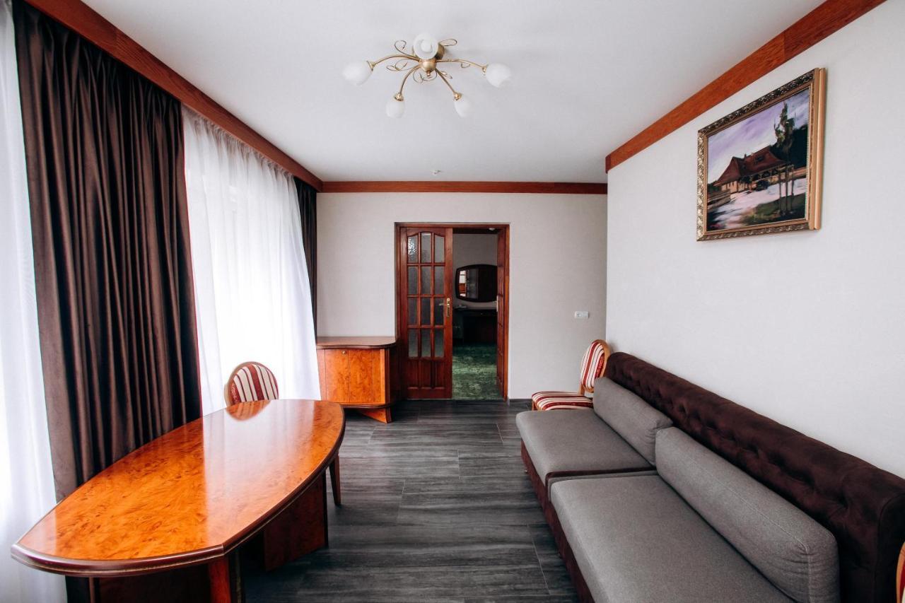 Stanislavsky Hotel Group Jaremcse Kültér fotó